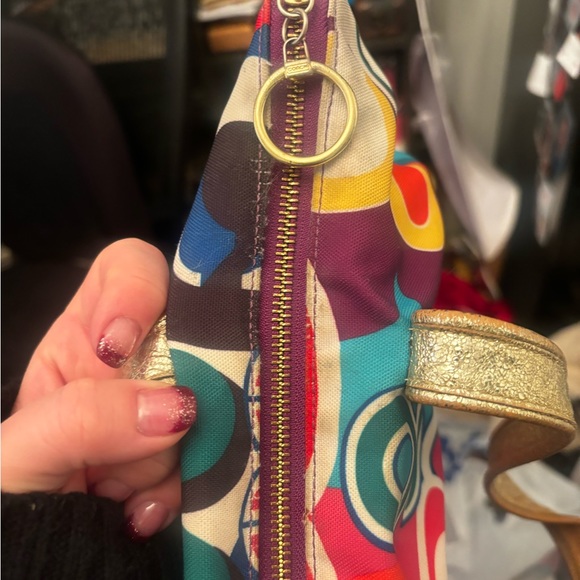 COACH Poppy Purse - Picture 4 of 6